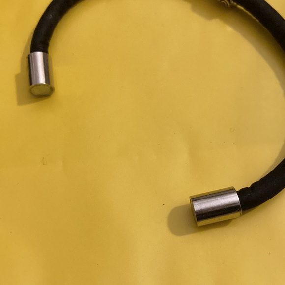 Handmade Cork Bracelet with Charm and Magnetic Snap - Picture 4 of 4